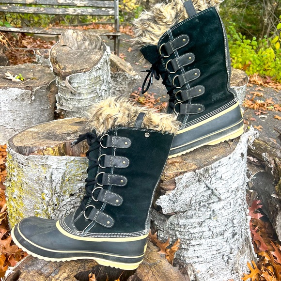 SOREL JOAN of ARCTIC Boots Arc Black suede EUC size 10 US Winter